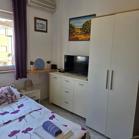 With Parking Space - 27476 Umag